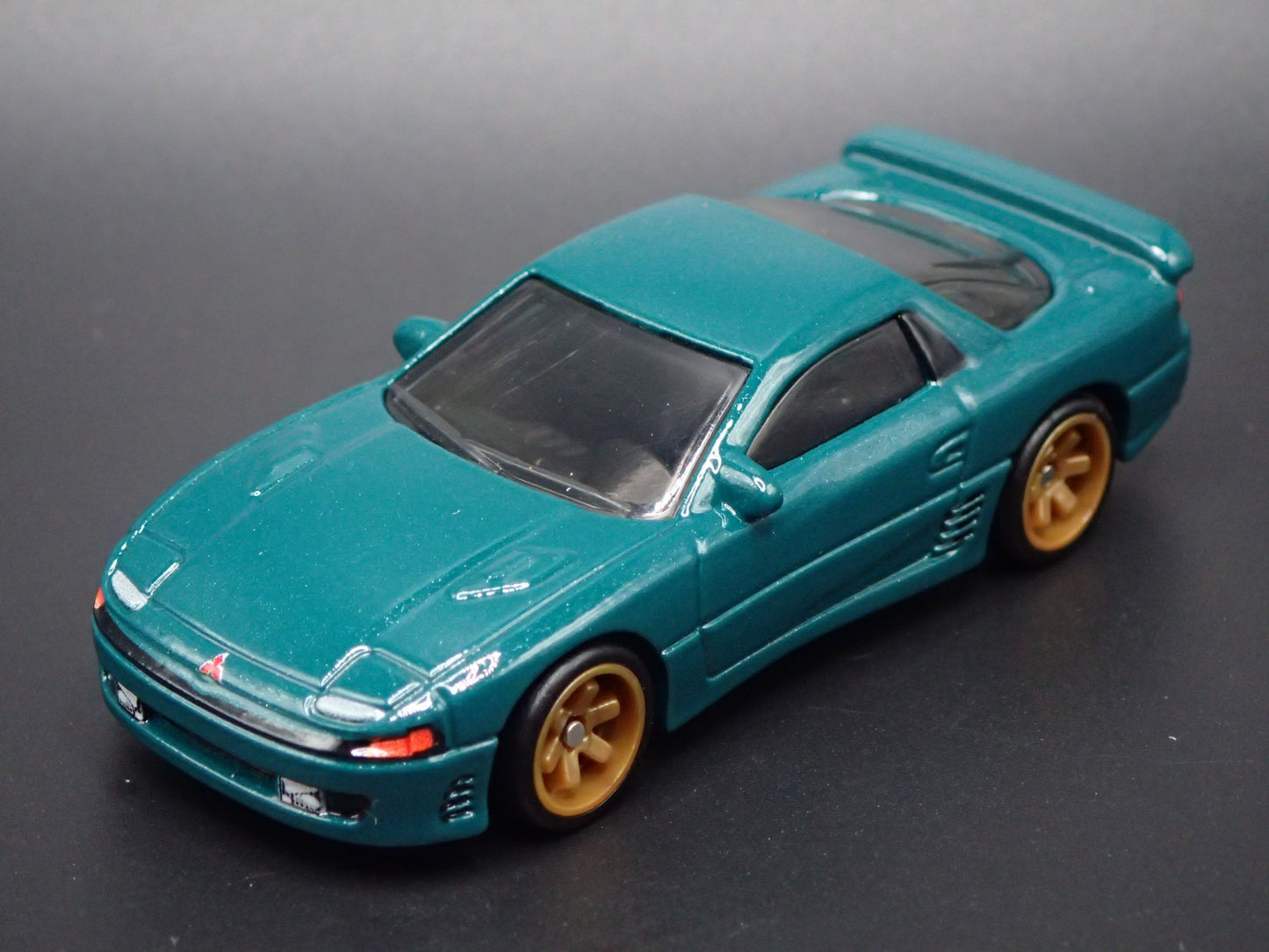 1990-2000 MITSUBISHI GTO 3000GT VR4 GREEN 1:64 SCALE DIORAMA DIECAST MODEL CAR
