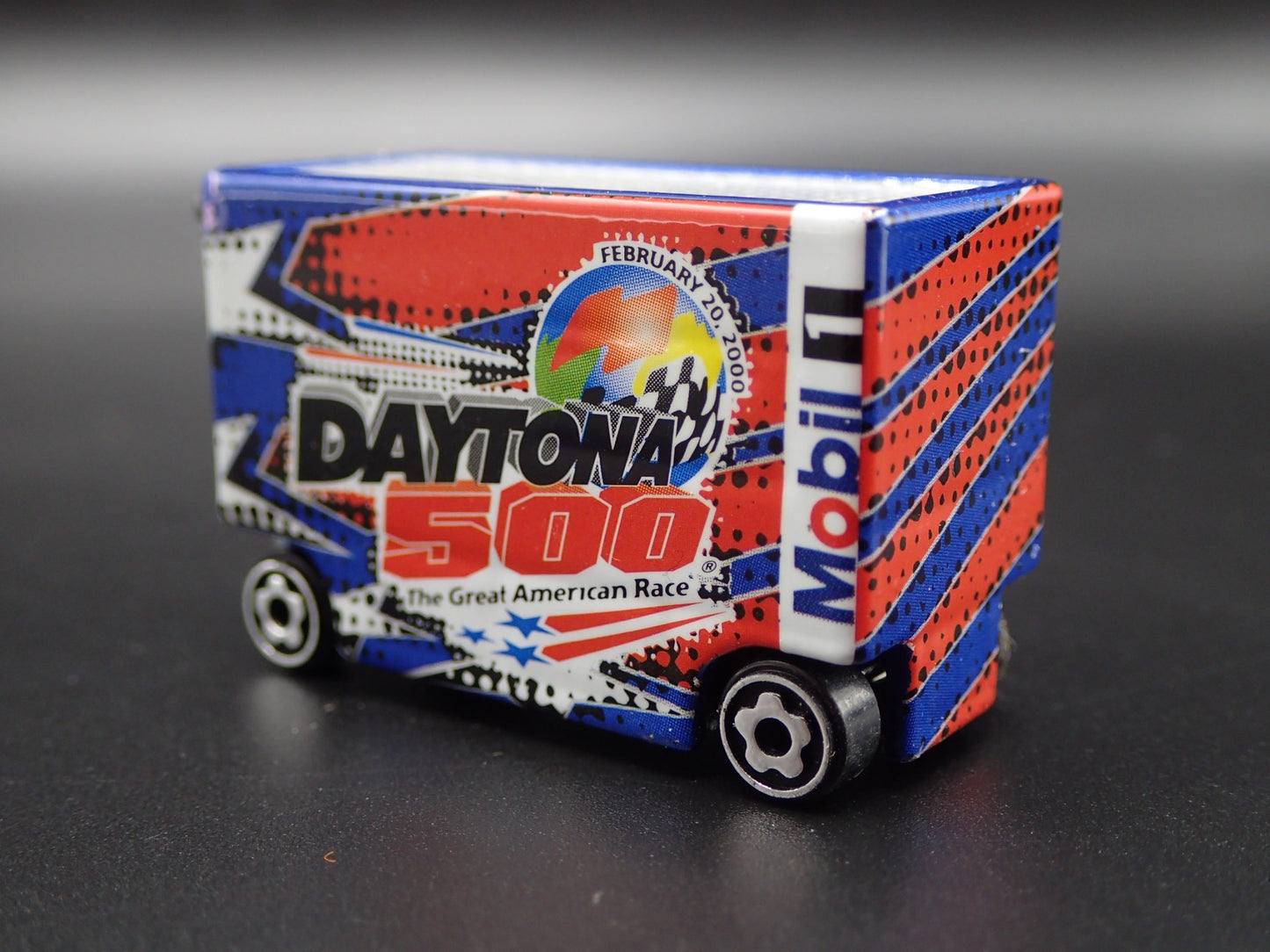 NASCAR TOOL CART WAR WAGON DAYTONA 500 MOBIL 1 1:64 SCALE DIECAST MODEL CAR