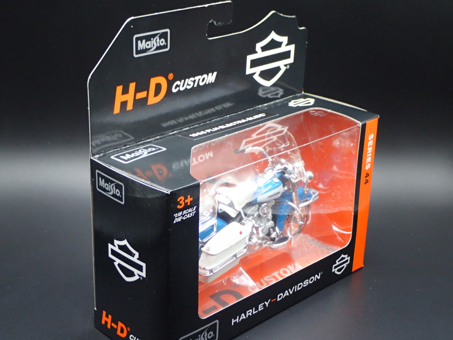 1966 66 FLH ELECTRA GLIDE HARLEY DAVIDSON SERIES 44 1/18 DIECAST MOTORCYCLE BIKE