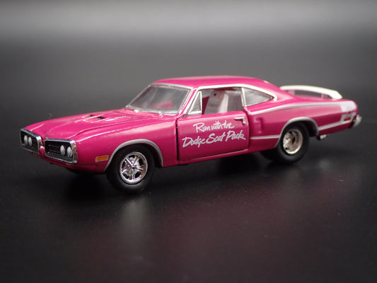 1970 70 DODGE SUPER BEE 383 SCAT PACK RARE 1:64 SCALE DIORAMA DIECAST MODEL CAR
