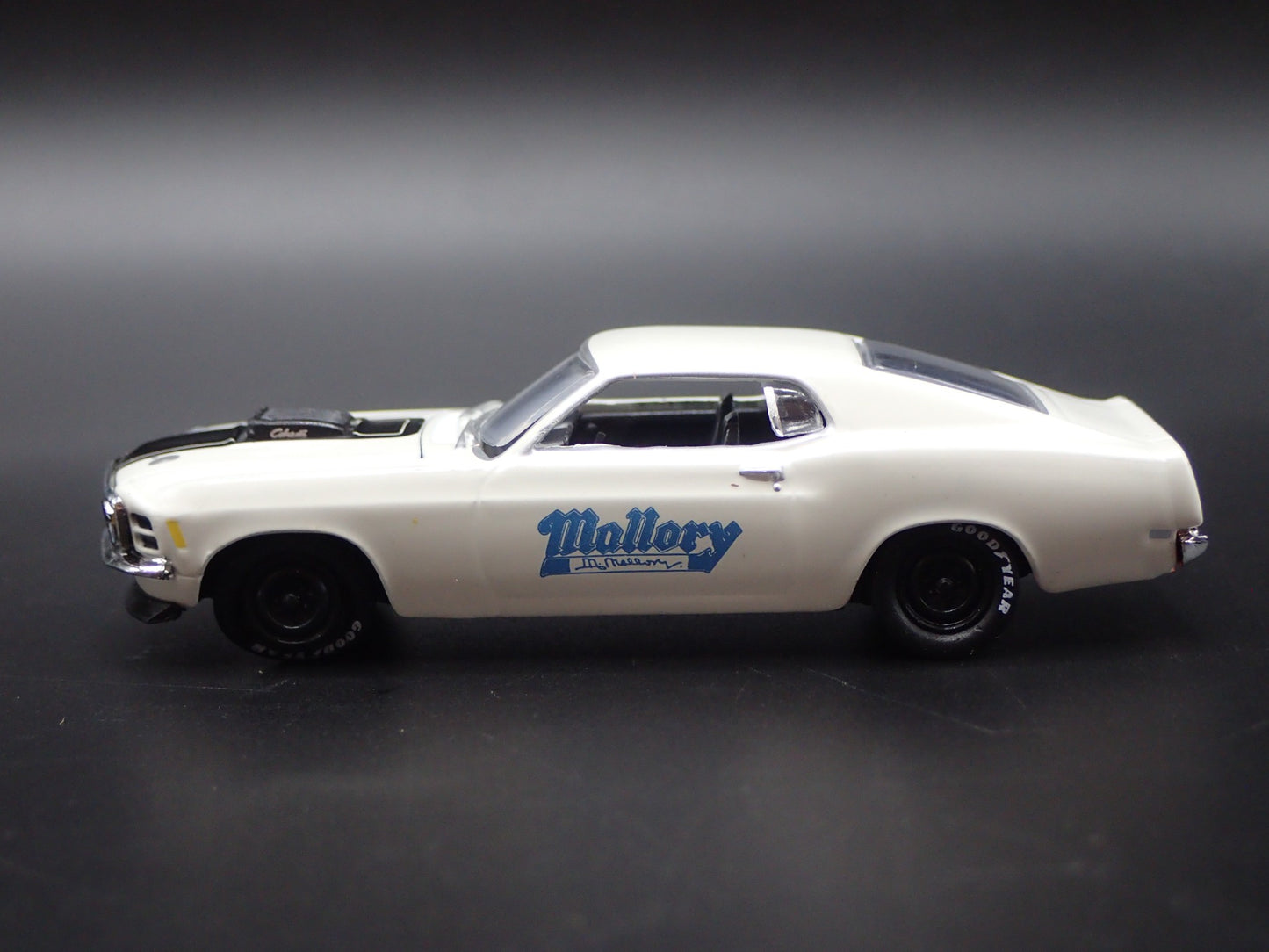 1970 70 FORD MUSTANG 428 SCJ FASTBACK MALLORY WHITE 1:64 SCALE DIECAST MODEL CAR