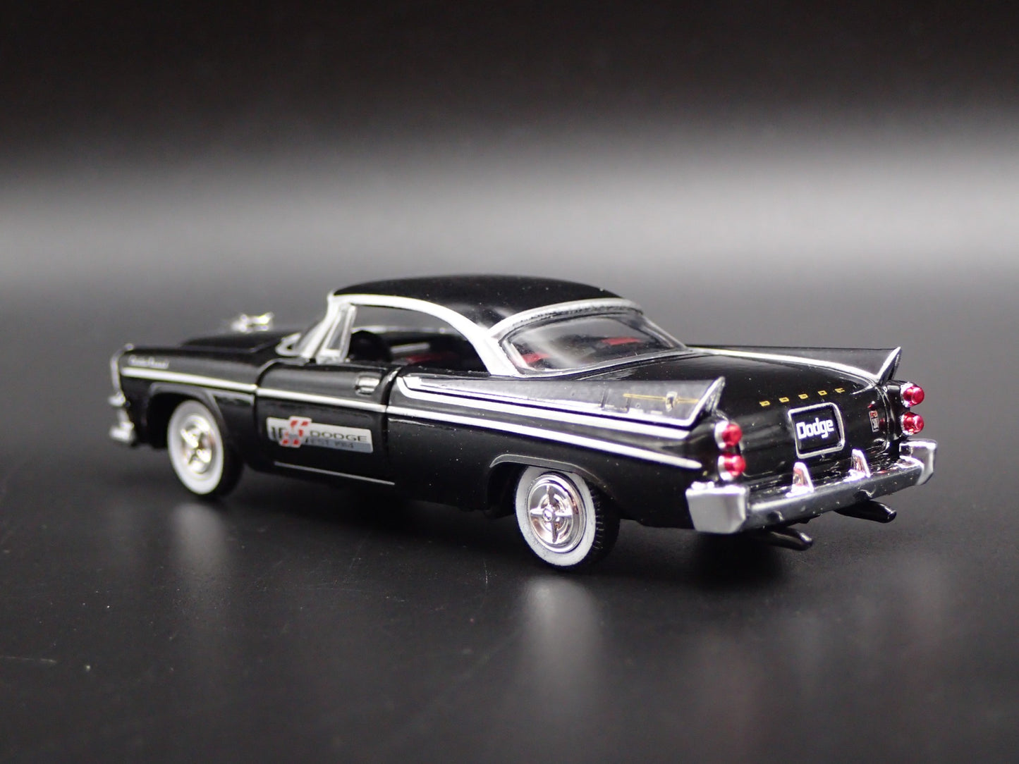 1957 57 DODGE CUSTOM ROYAL LANCER D500 1:64 SCALE COLLECTIBLE DIECAST MODEL CAR