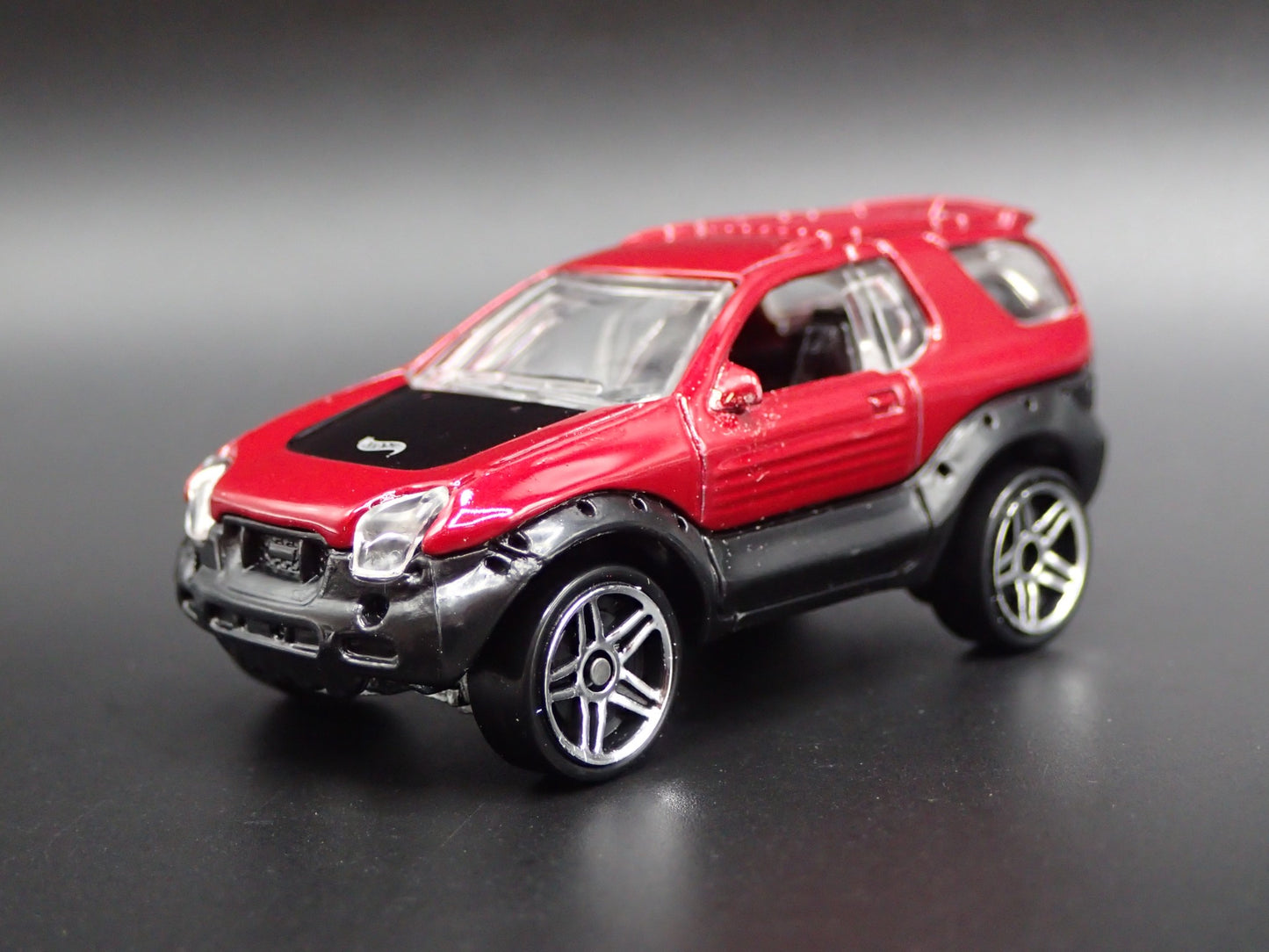 1997-2001 ISUZU VEHICROSS SUV 1:64 SCALE COLLECTIBLE DIORAMA DIECAST MODEL CAR