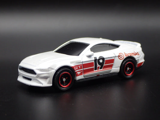 2015-2023 FORD MUSTANG GT COUPE BREMBO 1/64 SCALE COLLECTIBLE DIECAST MODEL CAR