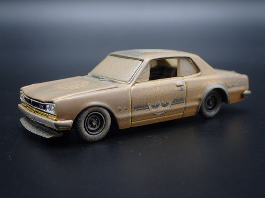 1971 NISSAN SKYLINE GTR MOONEYES CUSTOM BARN FIND 1:64 SCALE DIECAST MODEL CAR