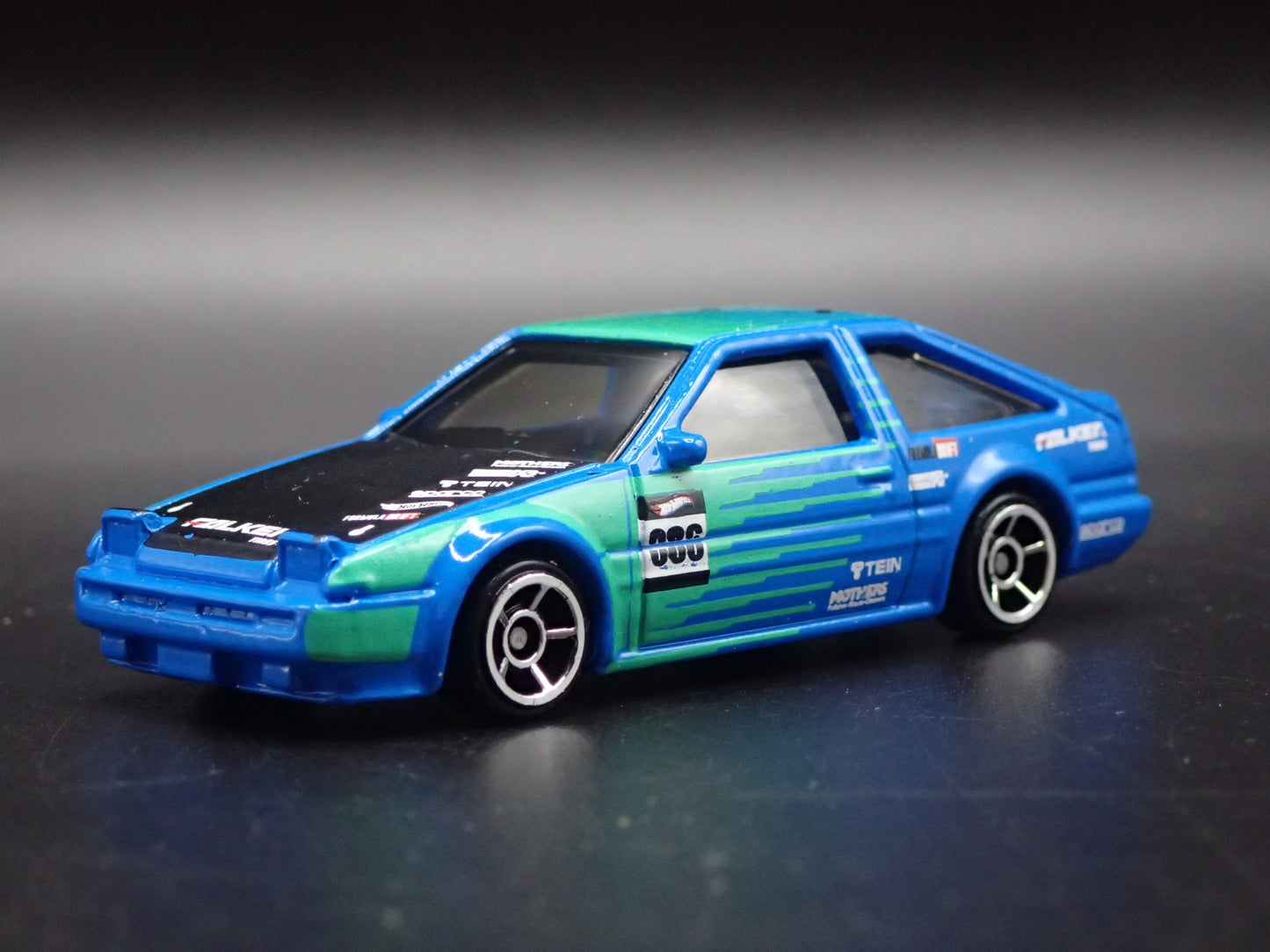 1983-1987 TOYOTA AE86 COROLLA FALKEN TIRES 1/64 SCALE DIORAMA DIECAST MODEL CAR