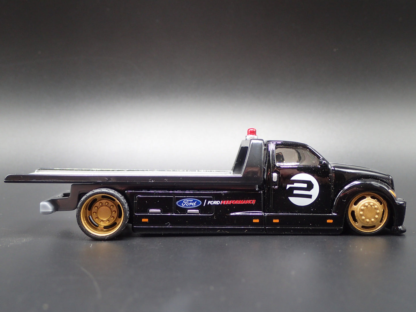 MODERN CUSTOM FLATBED CAR HAULER FORD BLACK 1:64 SCALE DIORAMA DIECAST MODEL CAR