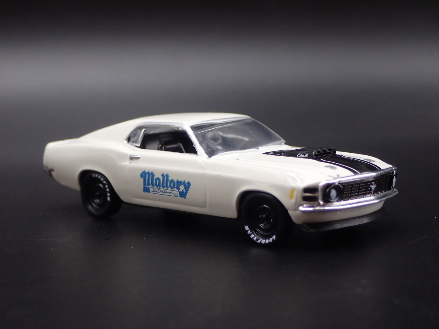 1970 70 FORD MUSTANG 428 SCJ FASTBACK MALLORY WHITE 1:64 SCALE DIECAST MODEL CAR