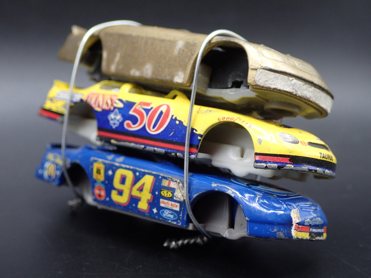 VINTAGE NASCAR 3 CARS CRUSHED ON A FLATBED TRAILER 1:64 SCALE DIECAST MODEL CAR