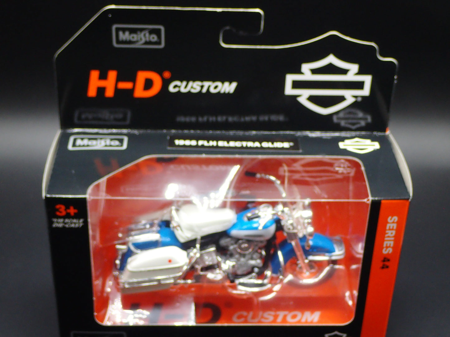 1966 66 FLH ELECTRA GLIDE HARLEY DAVIDSON SERIES 44 1/18 DIECAST MOTORCYCLE BIKE