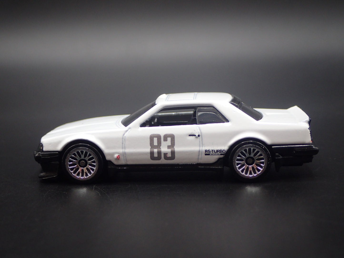 1981-1985 NISSAN SKYLINE 2000 TURBO RS KDR30 WHITE 1:64 SCALE DIECAST MODEL CAR