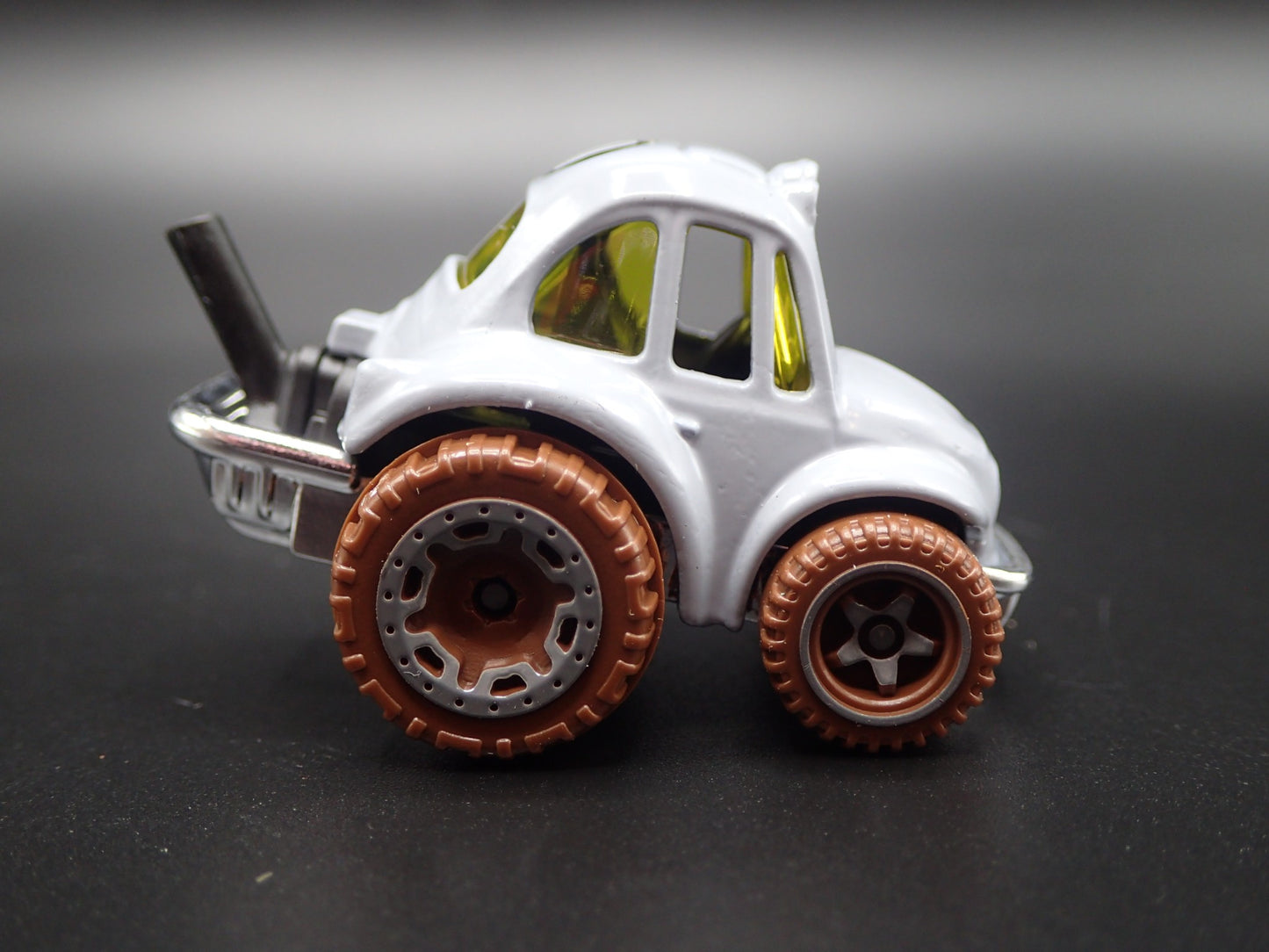 VW VOLKSWAGEN BAJA BEETLE BUG OFF ROAD GRAY 1/64 SCALE DIORAMA DIECAST MODEL CAR