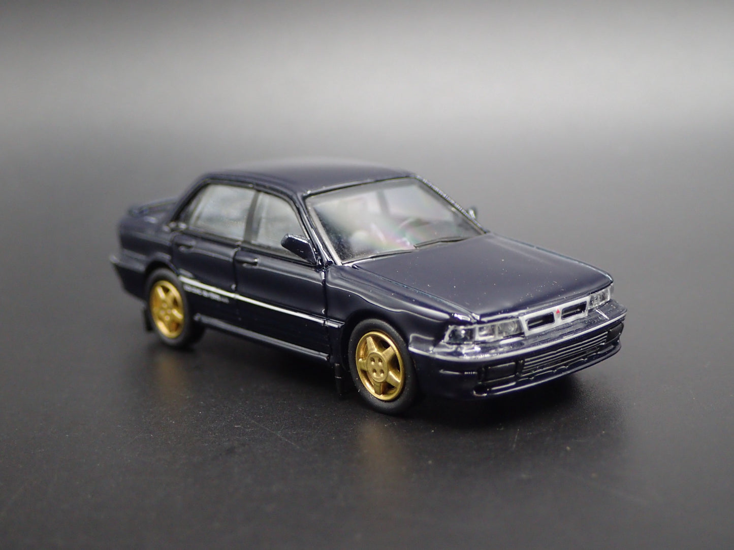 1987-1992 MITSUBISHI GALANT VR4 1:64 SCALE COLLECTIBLE DIORAMA DIECAST MODEL CAR