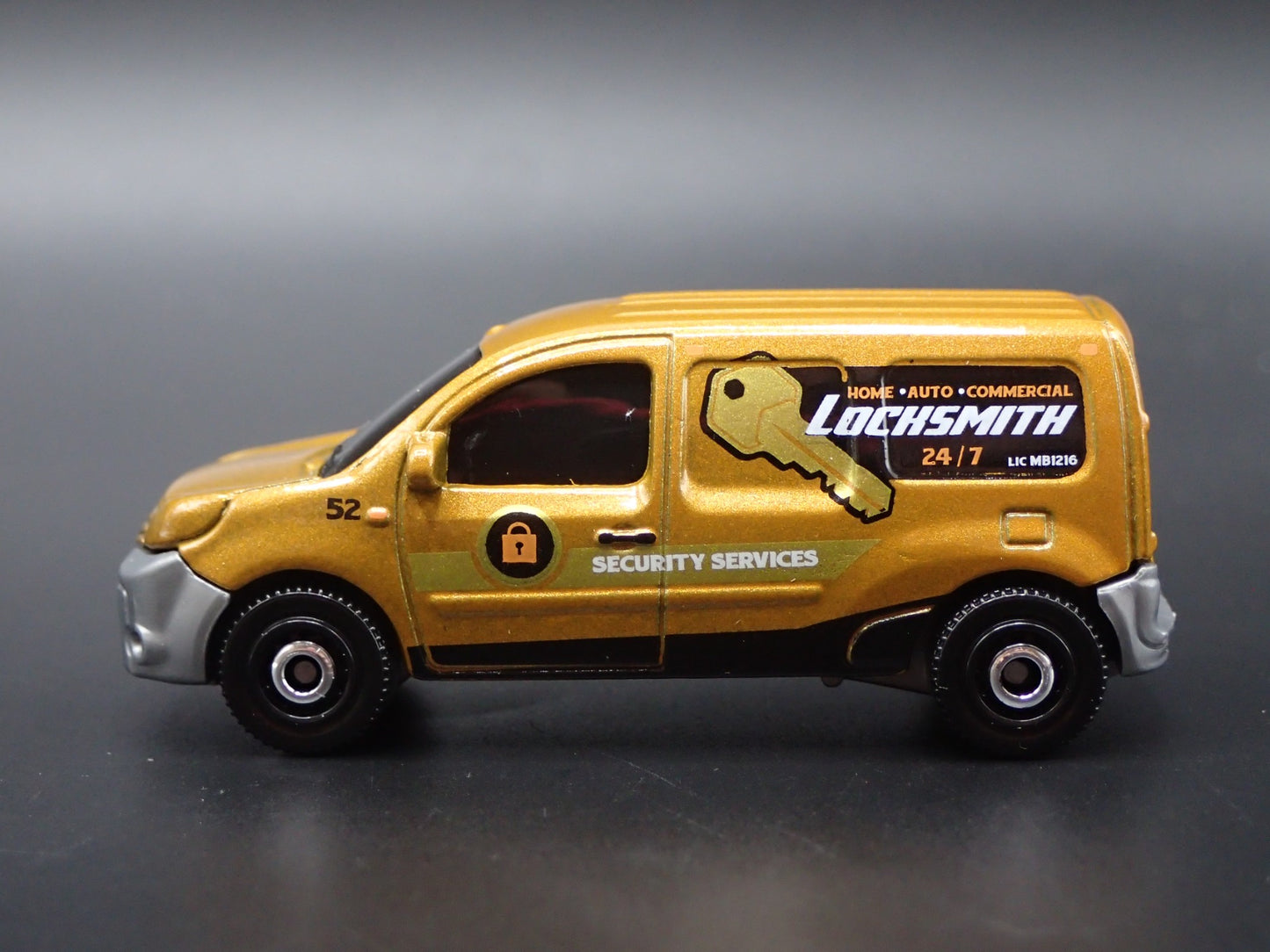 2011-2021 RENAULT KANGOO SPRINTER VAN 1:64 MB SCALE DIORAMA DIECAST MODEL CAR