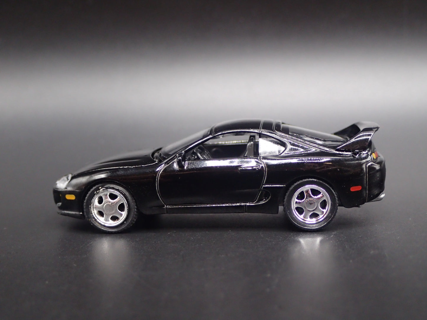 1993 - 2002 TOYOTA SUPRA BLACK 1/64 SCALE COLLECTIBLE DIORAMA DIECAST MODEL CAR