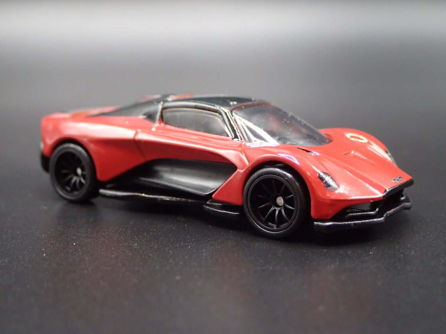 2019 19 ASTON MARTIN VALHALLA CONCEPT PROTOTYPE RED 1/64 SCALE DIECAST MODEL CAR