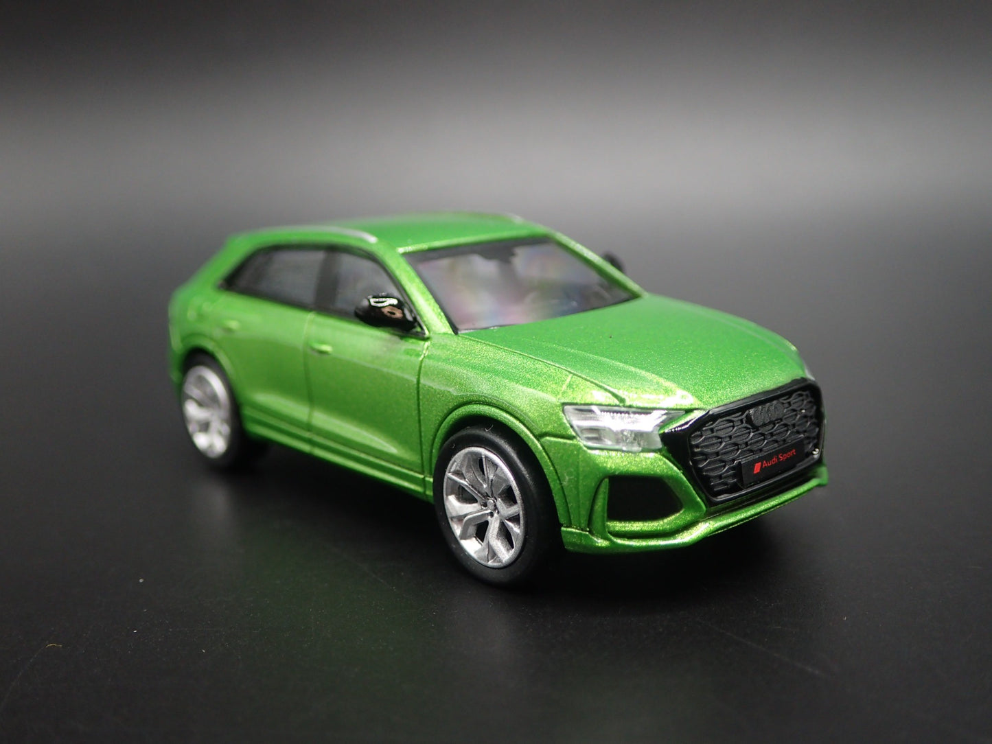 2019-2025 AUDI RS Q8 SUV RARE 1/64 SCALE COLLECTIBLE DIORAMA DIECAST MODEL CAR