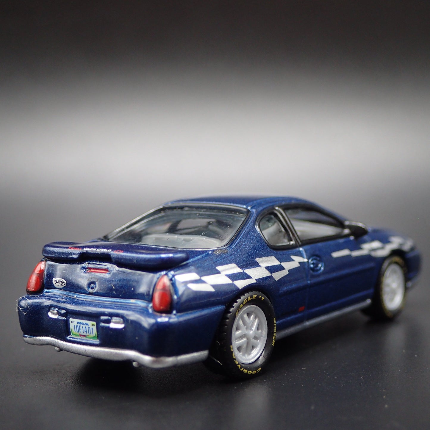 2000 CHEVY CHEVROLET MONTE CARLO PACE CAR 1:64 SCALE DIORAMA DIECAST MODEL CAR