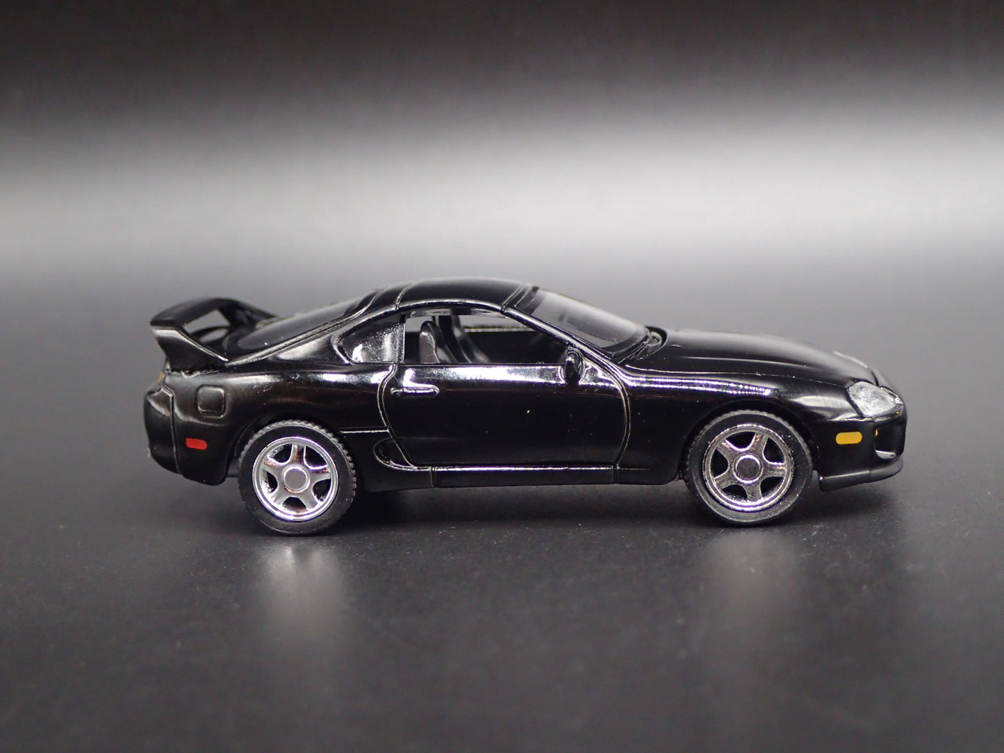 1993 - 2002 TOYOTA SUPRA BLACK 1/64 SCALE COLLECTIBLE DIORAMA DIECAST MODEL CAR