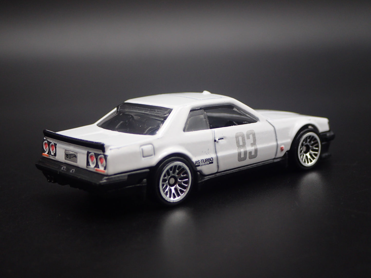 1981-1985 NISSAN SKYLINE 2000 TURBO RS KDR30 WHITE 1:64 SCALE DIECAST MODEL CAR