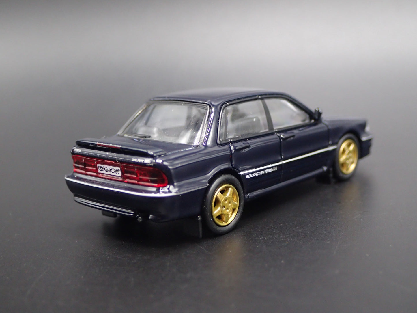 1987-1992 MITSUBISHI GALANT VR4 1:64 SCALE COLLECTIBLE DIORAMA DIECAST MODEL CAR