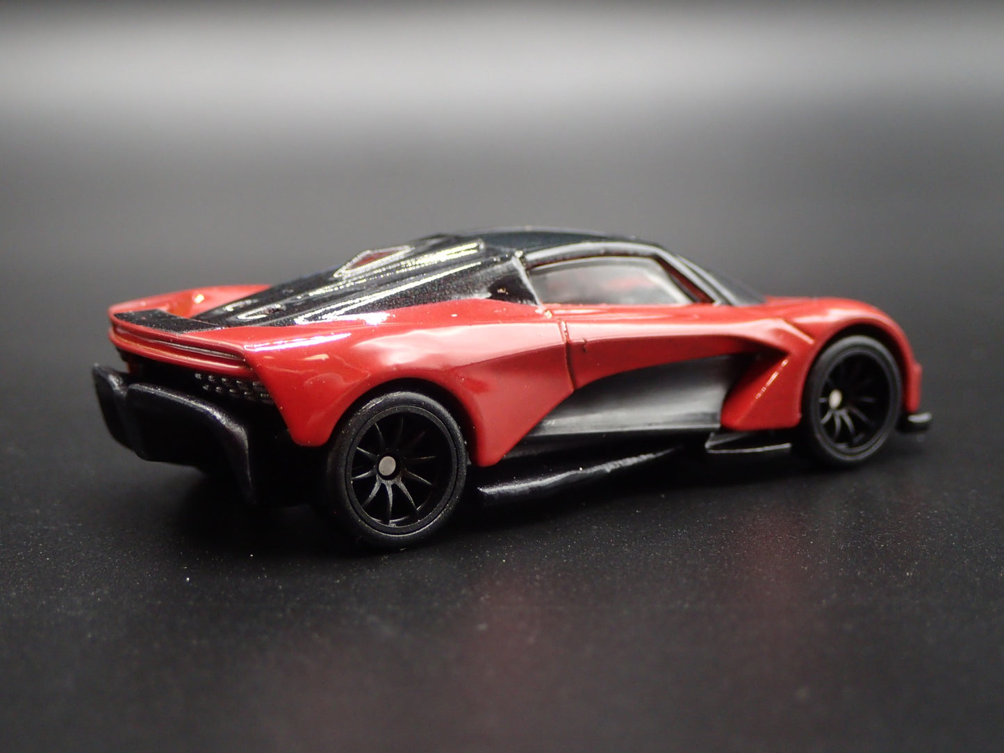 2019 19 ASTON MARTIN VALHALLA CONCEPT PROTOTYPE RED 1/64 SCALE DIECAST MODEL CAR