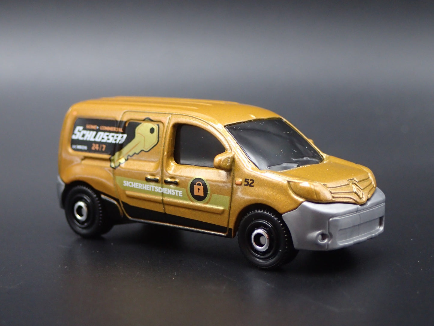 2011-2021 RENAULT KANGOO SPRINTER VAN 1:64 MB SCALE DIORAMA DIECAST MODEL CAR