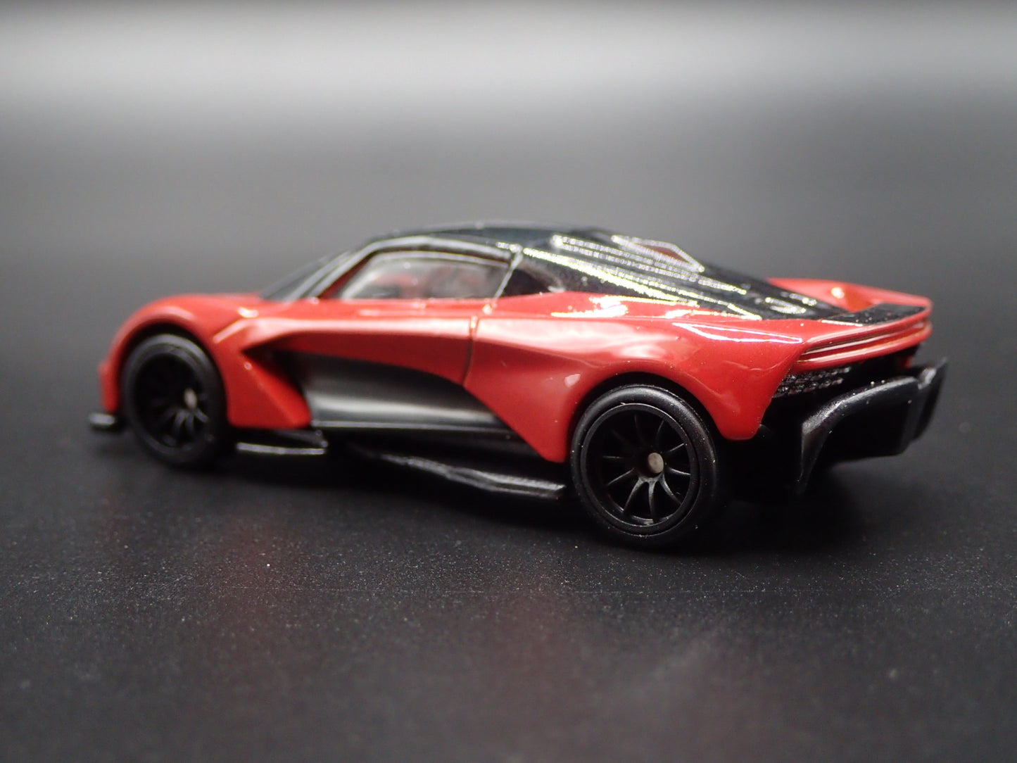 2019 19 ASTON MARTIN VALHALLA CONCEPT PROTOTYPE RED 1/64 SCALE DIECAST MODEL CAR