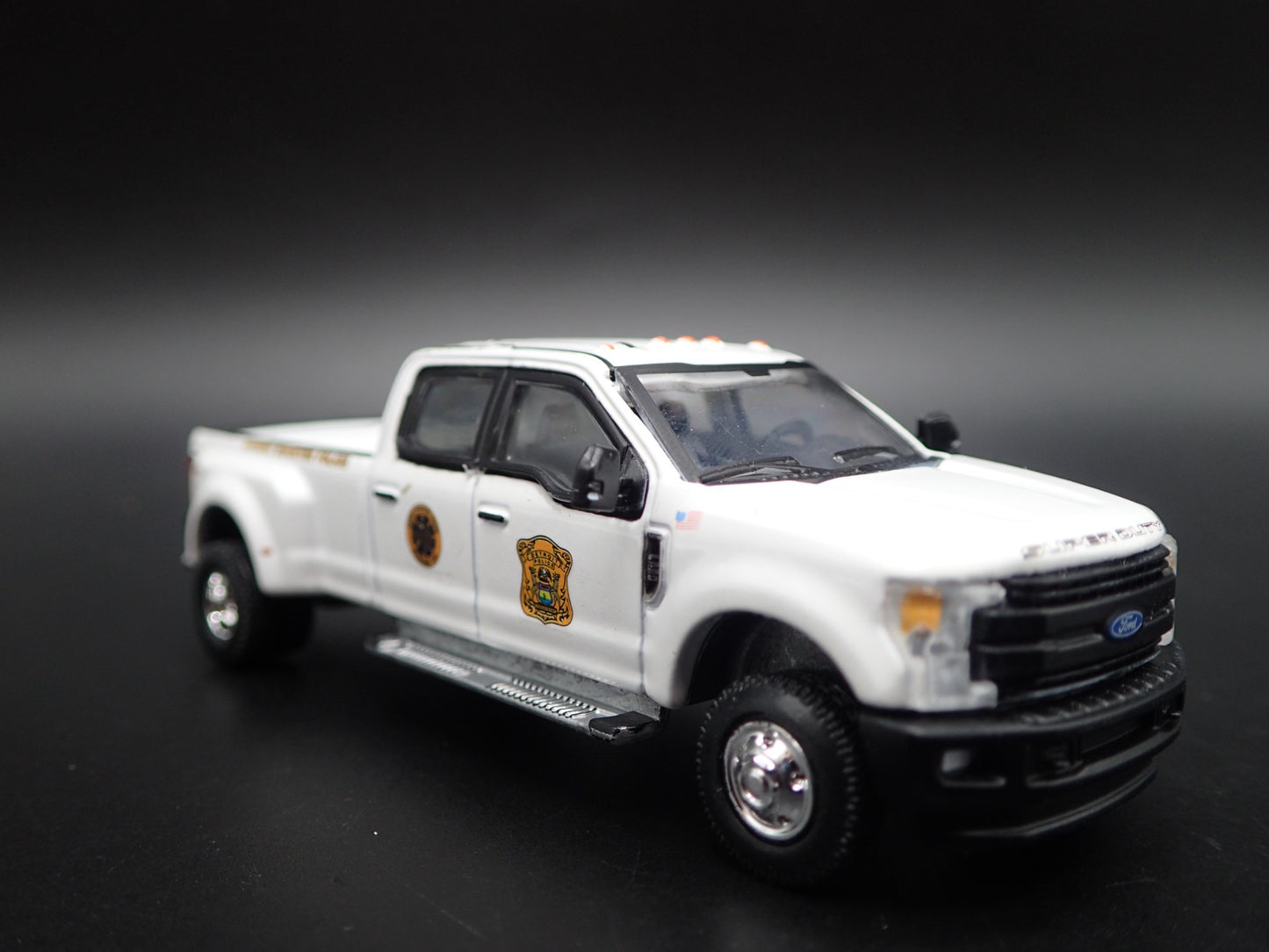 2017 17 FORD F350 DUALLY DETROIT MICHIGAN POLICE 1:64 SCALE DIECAST MODEL CAR