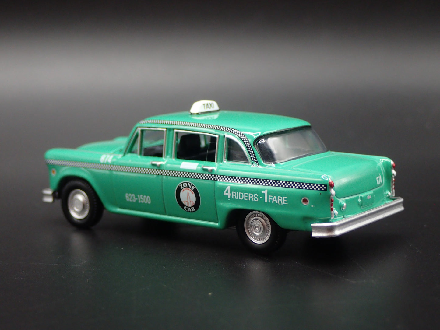 1969 69 CHECKER TAXI CLEVELAND, OHIO ZONE CAB CO. 1:64 SCALE DIECAST MODEL CAR