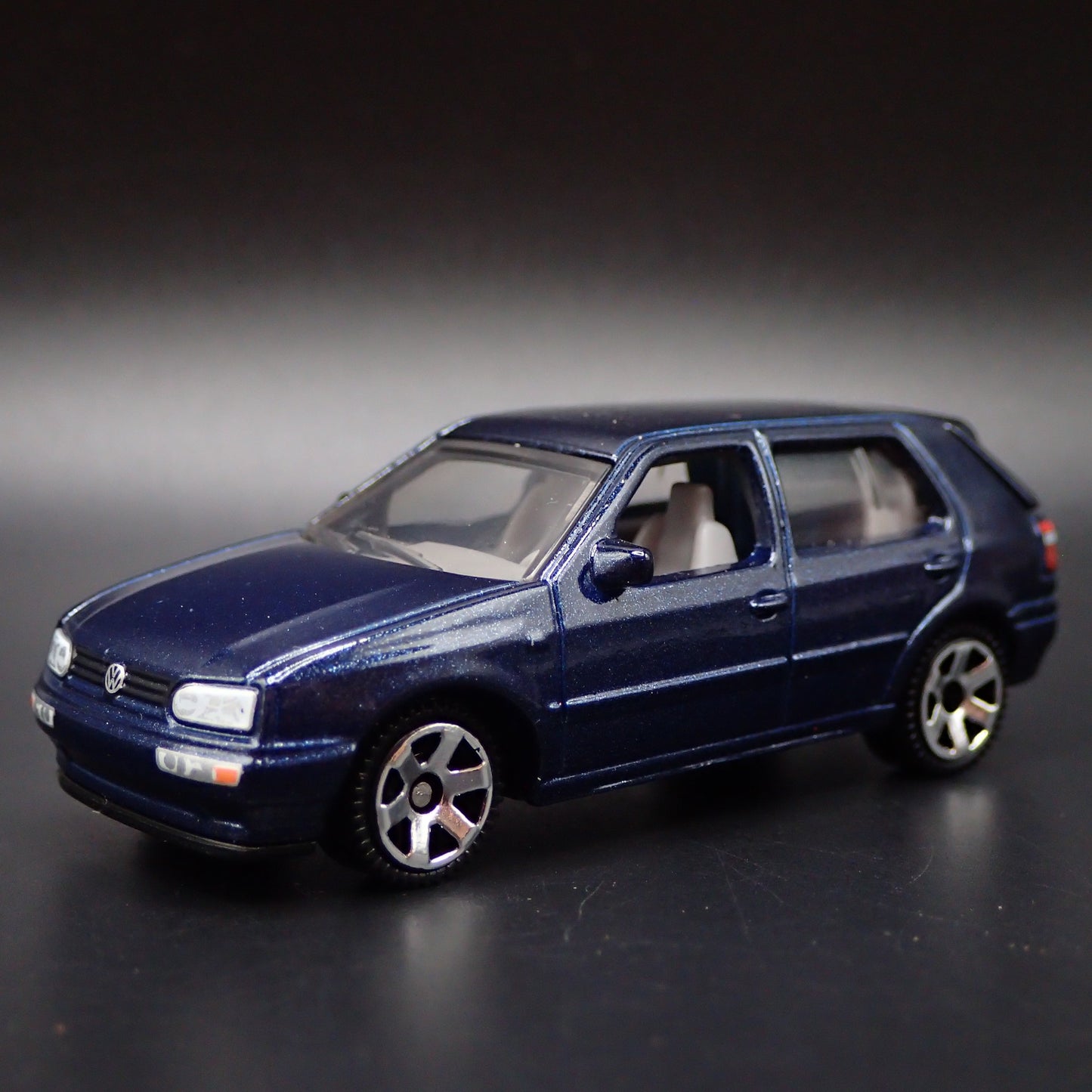 1991-1998 VW VOLKSWAGEN GOLF MK3 BLUE 1:64 SCALE COLLECTIBLE DIECAST MODEL CAR