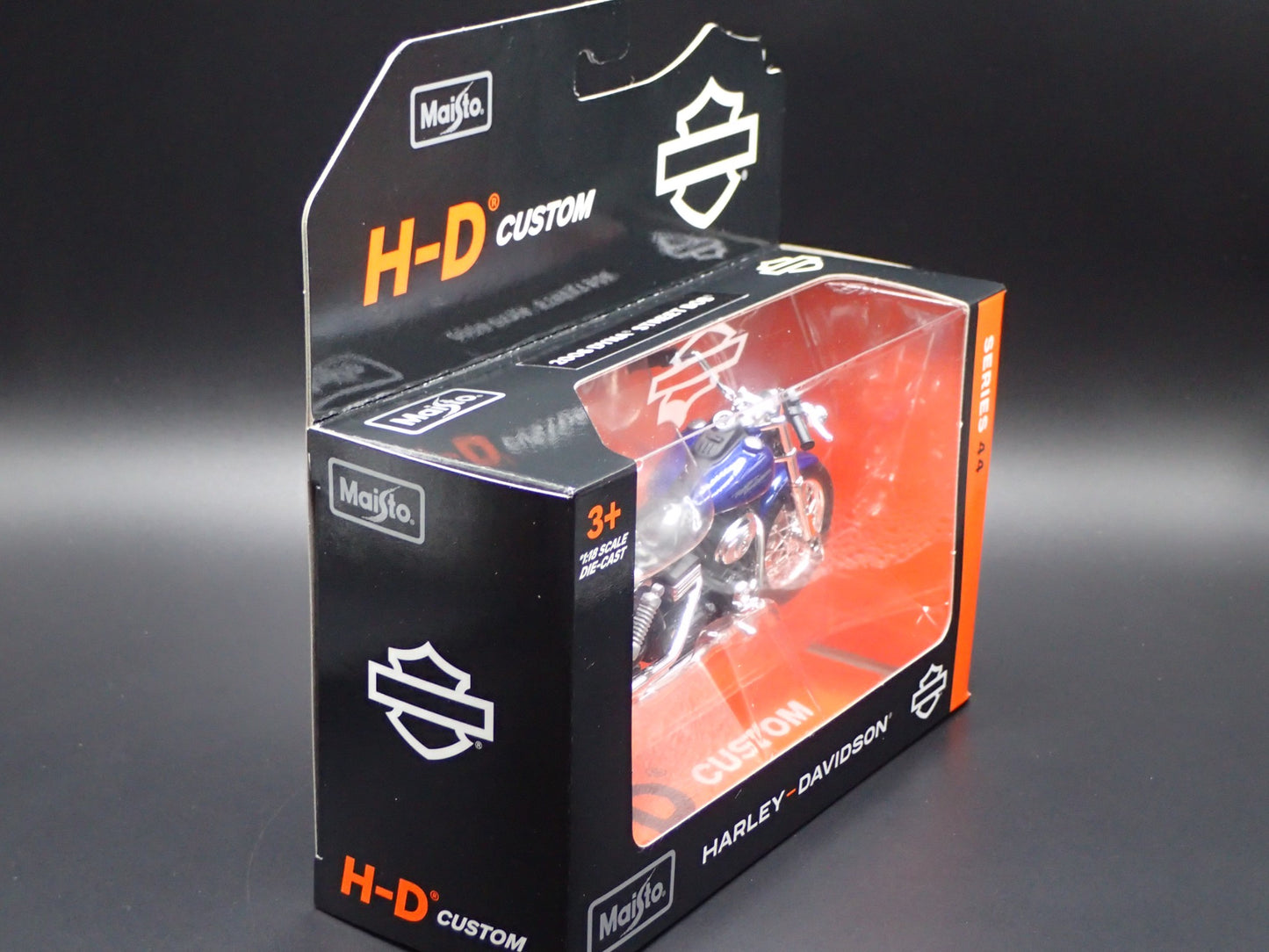 2006 DYNA STREET BOB HARLEY DAVIDSON MOTORCYCLE MAISTO SERIES 44 1/18 MODEL BIKE