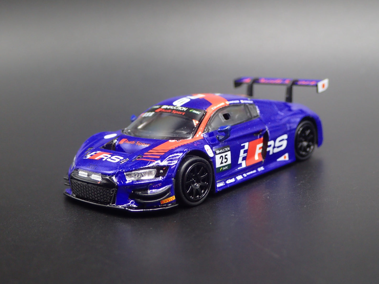 2019 19 AUDI R8 LMS #25 SPORT TEAM WRT BLUE 1:64 SCALE DIORAMA DIECAST MODEL CAR