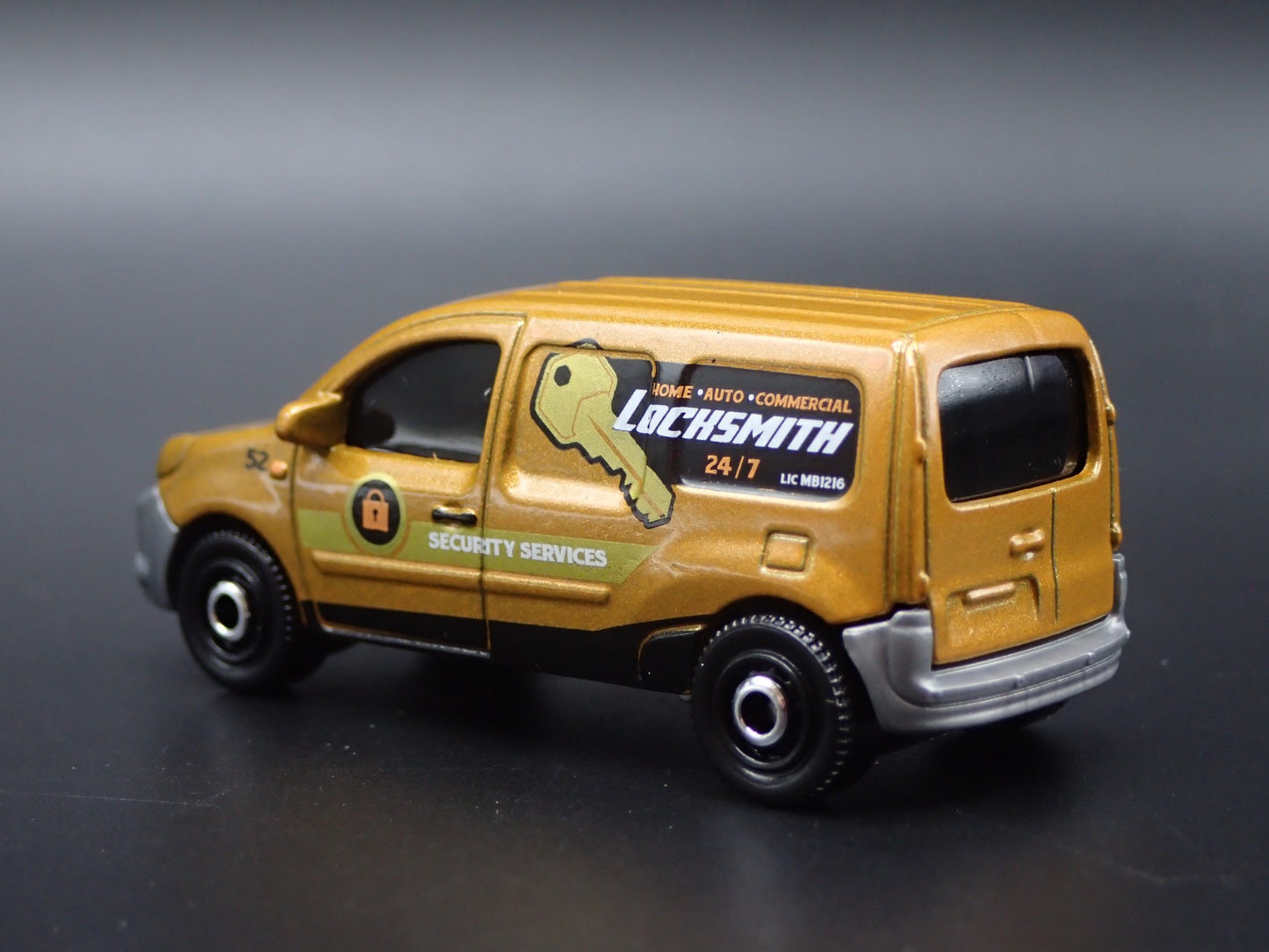 2011-2021 RENAULT KANGOO SPRINTER VAN 1:64 MB SCALE DIORAMA DIECAST MODEL CAR
