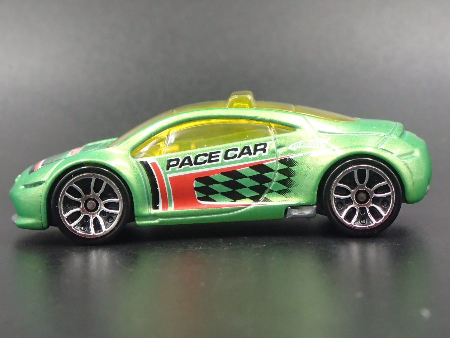 2006-2012 MITSUBISHI ECLIPSE PACE CAR GREEN 1:64 SCALE DIORAMA DIECAST MODEL CAR