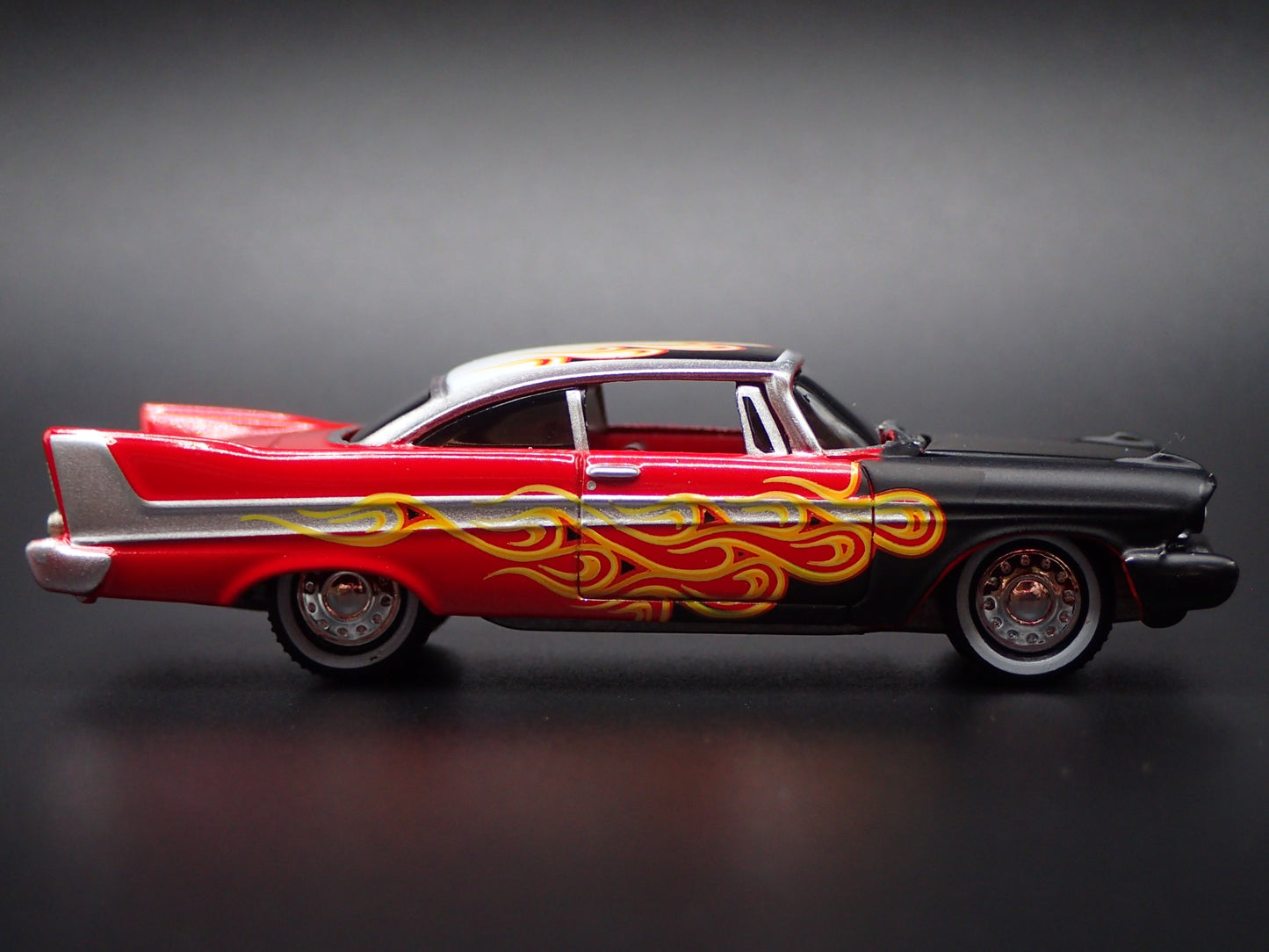 1958 58 PLYMOUTH FURY FLAMES 1:64 SCALE COLLECTIBLE DIORAMA DIECAST MODEL CAR