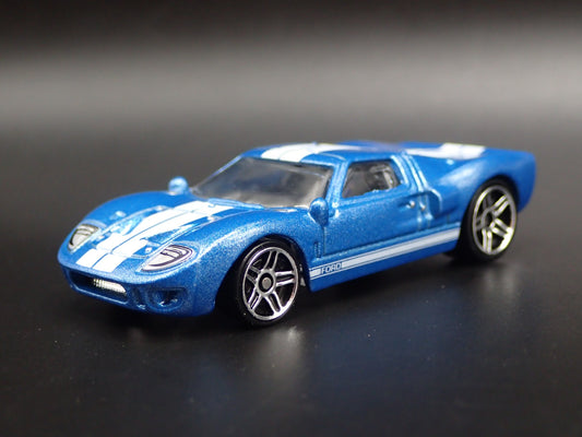 1965 65 FORD GT40 BLUE 1:64 SCALE LIMITED COLLECTIBLE DIORAMA DIECAST MODEL CAR