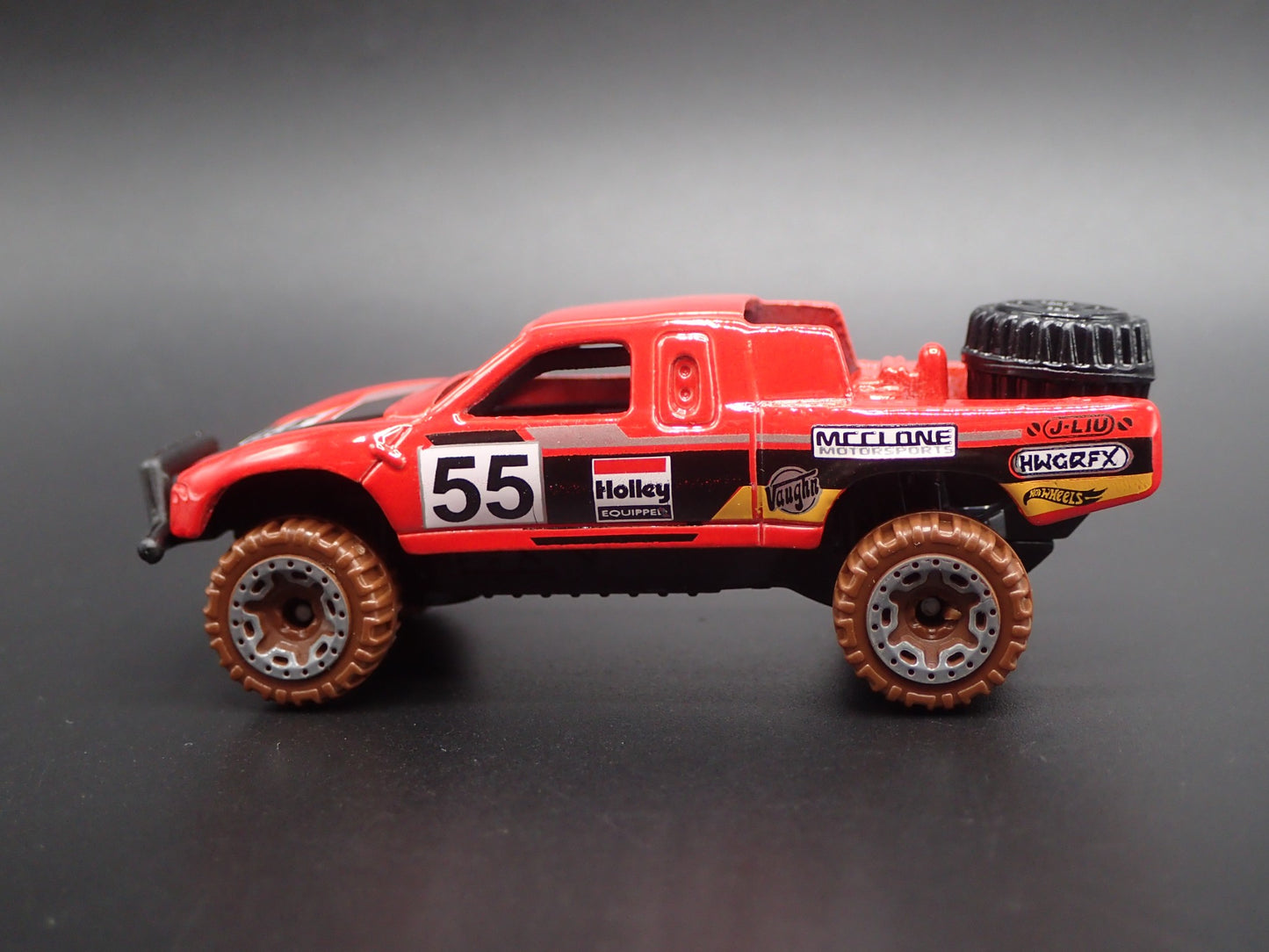 TOYOTA BAJA TROPHY PICKUP TRUCK HOLLEY RED 1:64 SCALE DIORAMA DIECAST MODEL CAR
