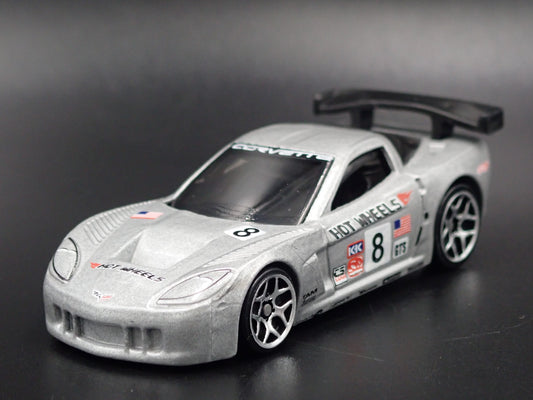 2005-2013 CHEVY CHEVROLET CORVETTE C6R RARE 1:64 SCALE DIORAMA DIECAST MODEL CAR