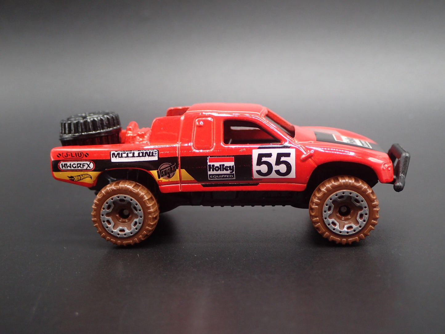 TOYOTA BAJA TROPHY PICKUP TRUCK HOLLEY RED 1:64 SCALE DIORAMA DIECAST MODEL CAR