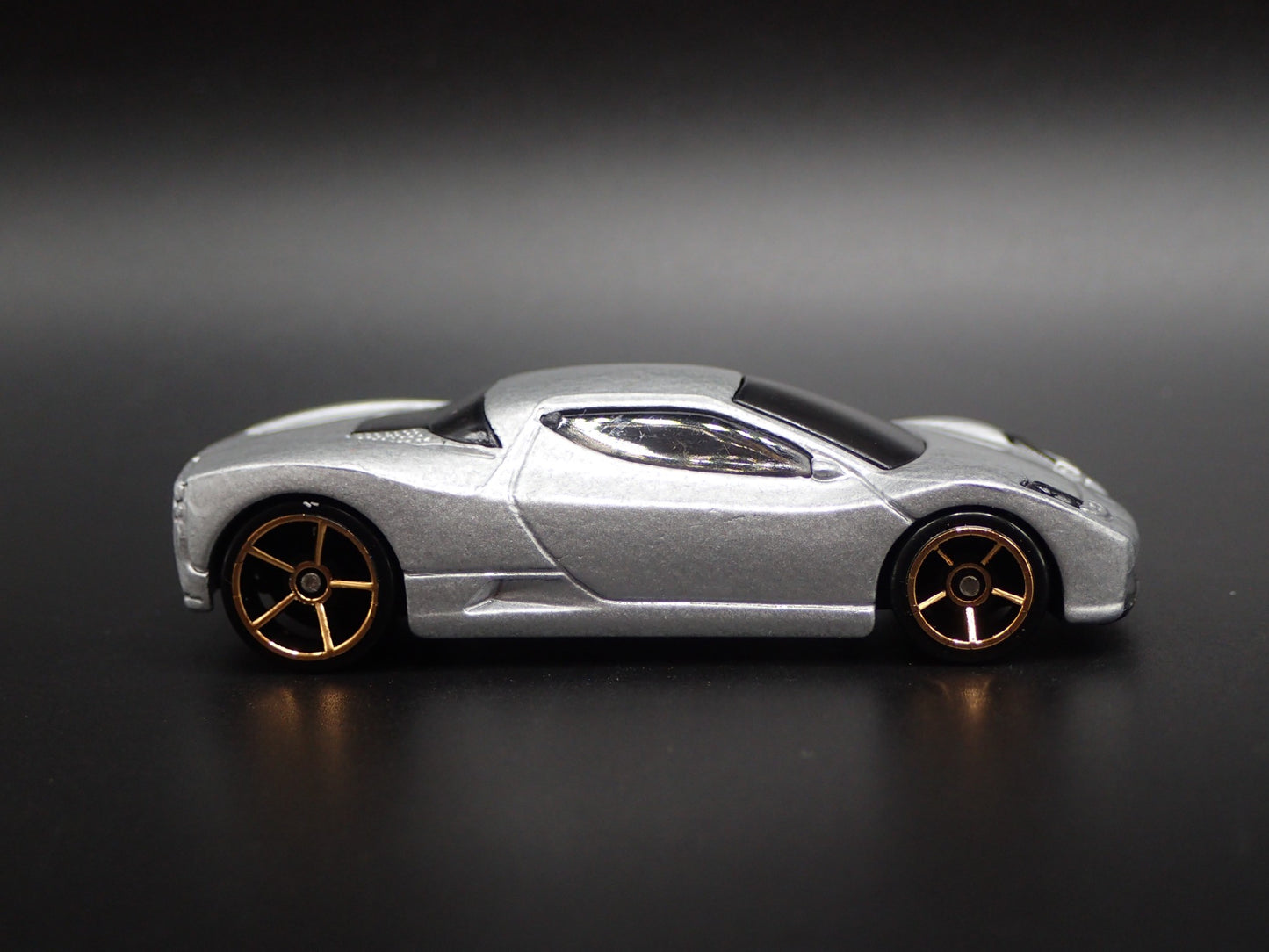 2003 03 ACURA HSC CONCEPT CAR 1:64 SCALE COLLECTIBLE DIORAMA DIECAST MODEL CAR