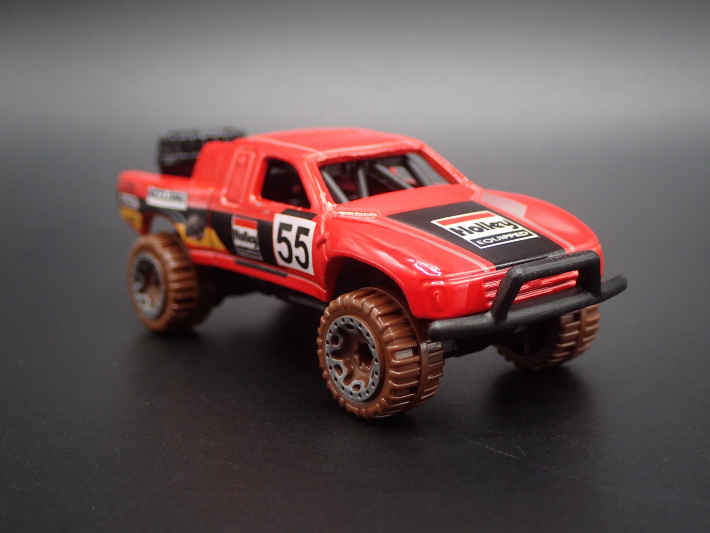 TOYOTA BAJA TROPHY PICKUP TRUCK HOLLEY RED 1:64 SCALE DIORAMA DIECAST MODEL CAR