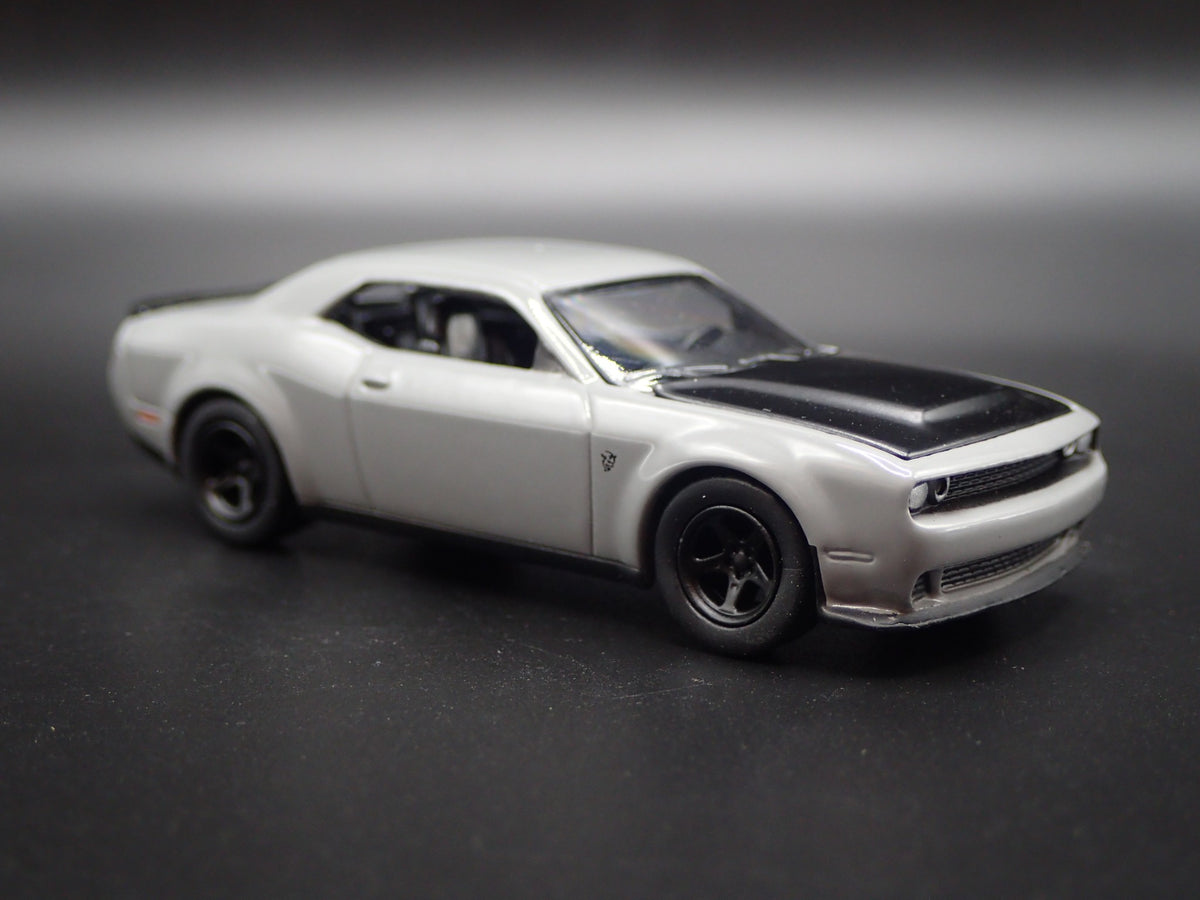 2018-2021 DODGE CHALLENGER SRT DEMON RARE 1:64 SCALE DIORAMA DIECAST MODEL CAR-Burning Rubber Toy Company