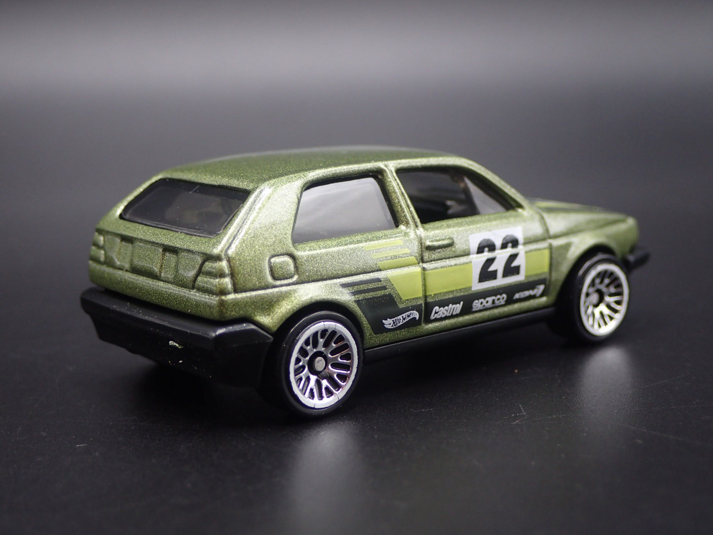 1985-1992 MK2 VW VOLKSWAGEN VW GOLF GREEN 1:64 SCALE DIORAMA DIECAST MODEL CAR