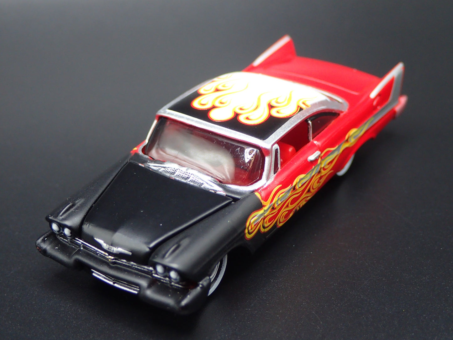 1958 58 PLYMOUTH FURY FLAMES 1:64 SCALE COLLECTIBLE DIORAMA DIECAST MODEL CAR