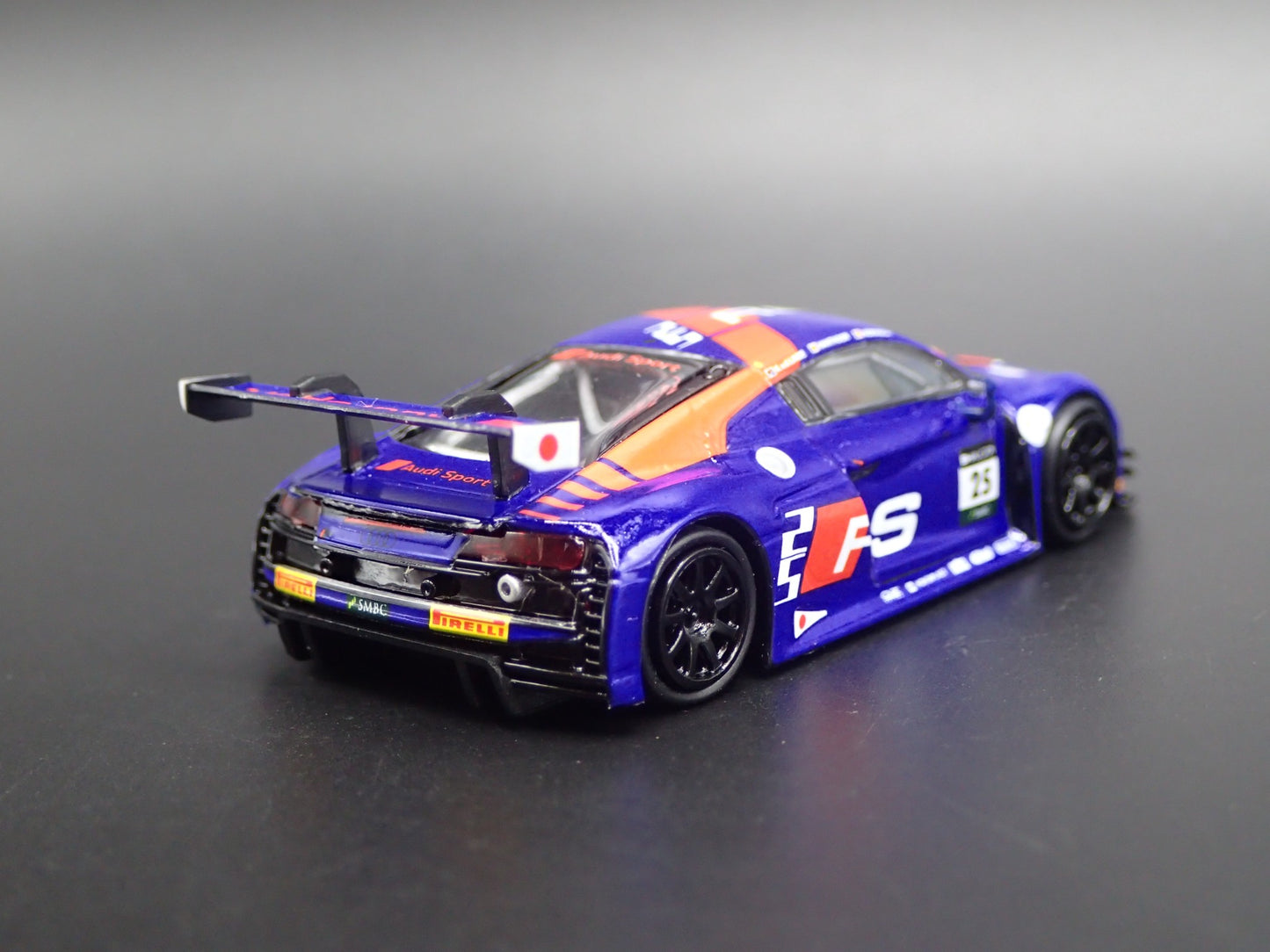 2019 19 AUDI R8 LMS #25 SPORT TEAM WRT BLUE 1:64 SCALE DIORAMA DIECAST MODEL CAR
