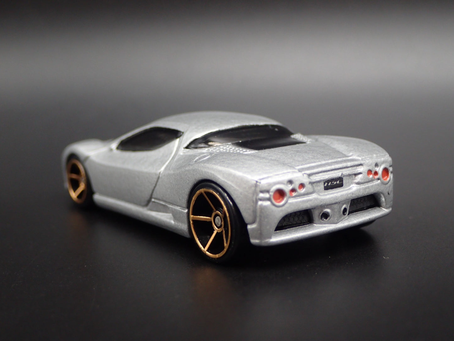 2003 03 ACURA HSC CONCEPT CAR 1:64 SCALE COLLECTIBLE DIORAMA DIECAST MODEL CAR