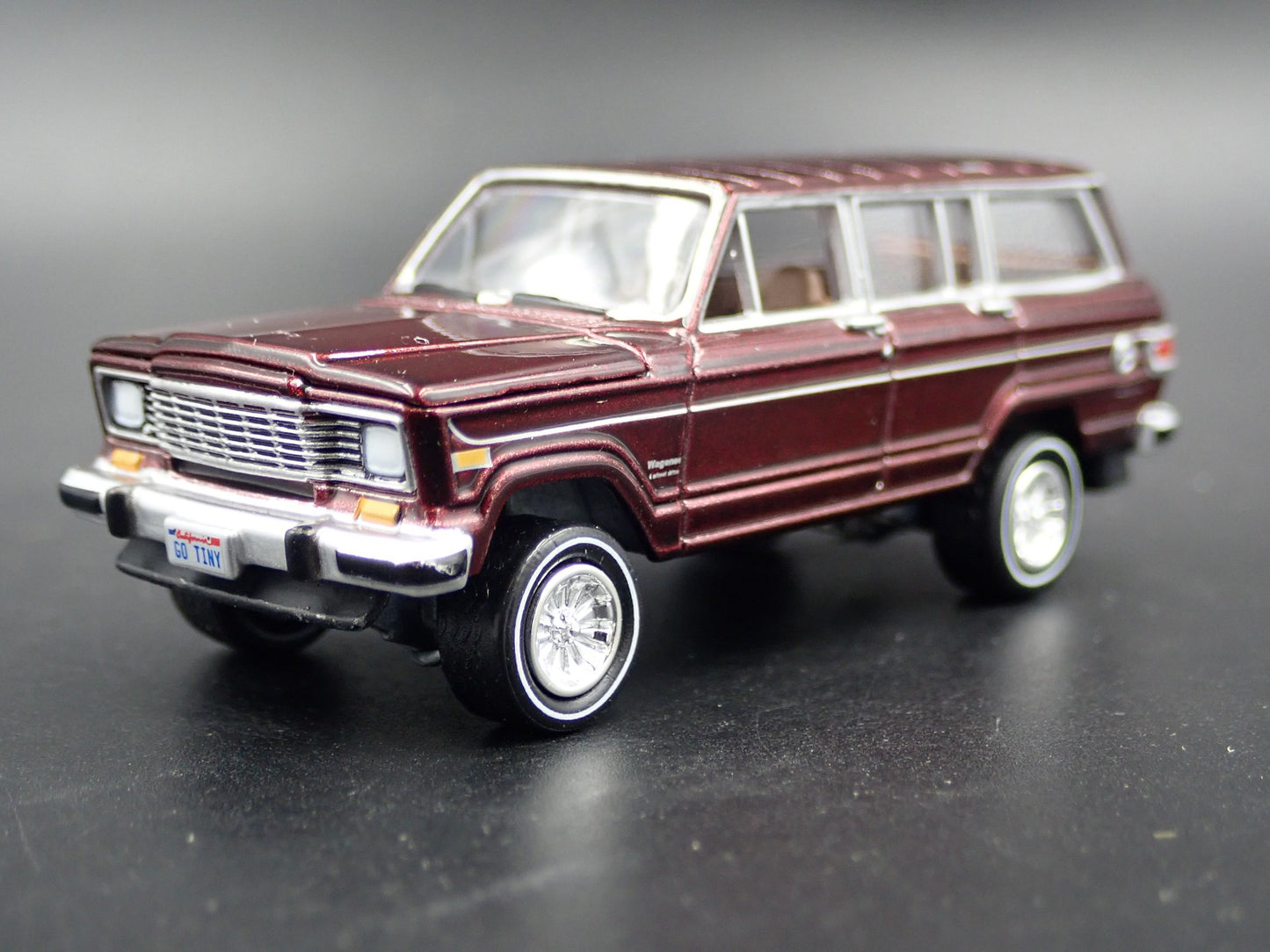 1980-1991 JEEP WAGONEER w HITCH 1:64 SCALE COLLECTIBLE DIORAMA DIECAST MODEL CAR