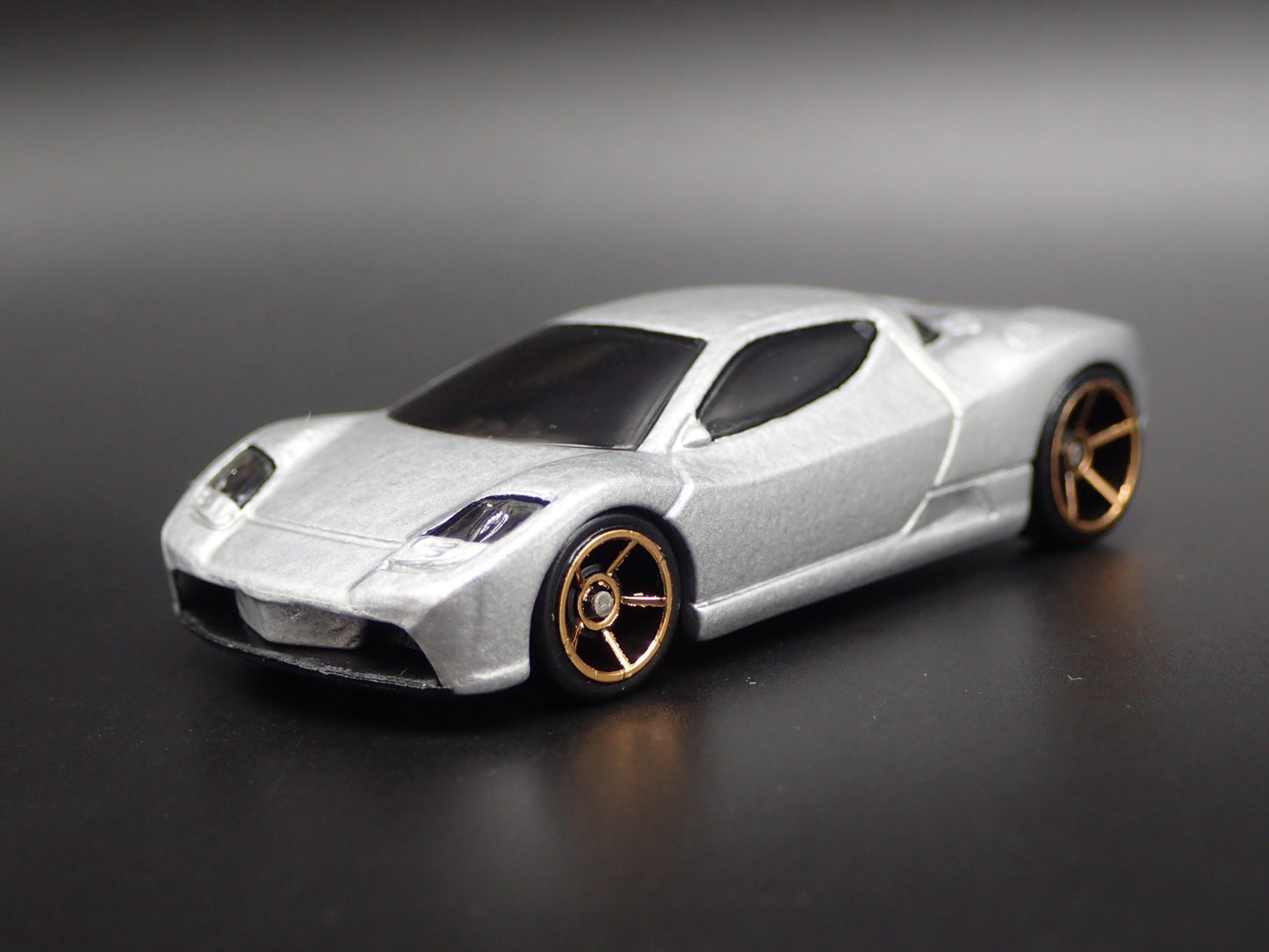 2003 03 ACURA HSC CONCEPT CAR 1:64 SCALE COLLECTIBLE DIORAMA DIECAST MODEL CAR