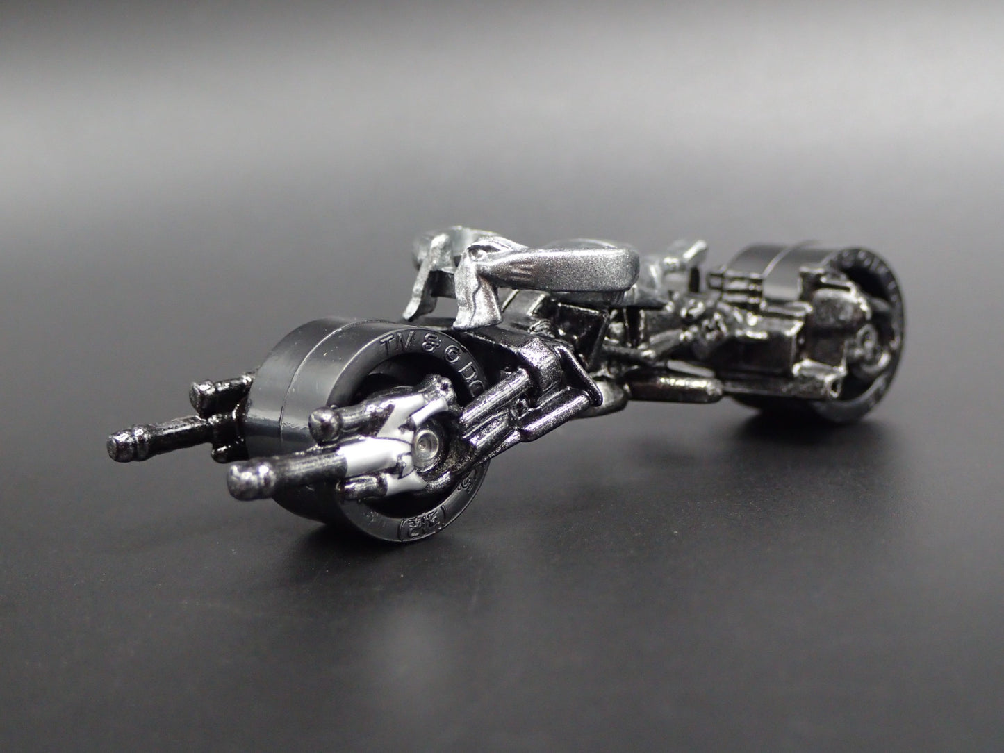 BATMAN BATMOBILE BATPOD BATCYCLE BLACK RARE 1:64 SCALE DIORAMA DIECAST MODEL CAR